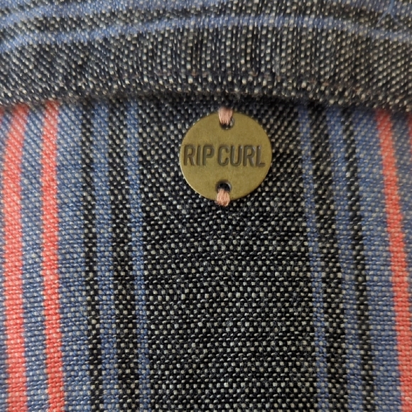 Rip Curl Blue and Red Striped Fabric - Picture 4 of 13